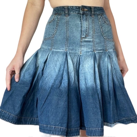 y2k High Rise Denim Pleated Flare Ombre Blue Jean Mini Midi Skirt Waist 26, 2/4 - Picture 1 of 8